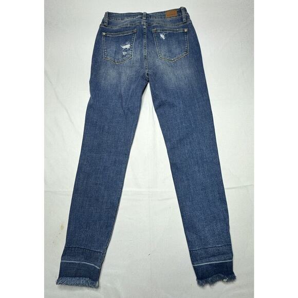 Judy Blue Women's Distressed Skinny Fit Blue Denim Jeans - Size 7 (28x26) - Picture 2 of 8